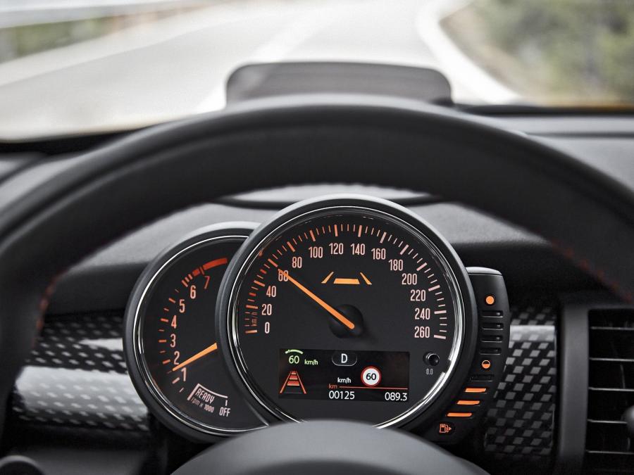  Mini Cooper S 2014 года  (фото 4 из 30)